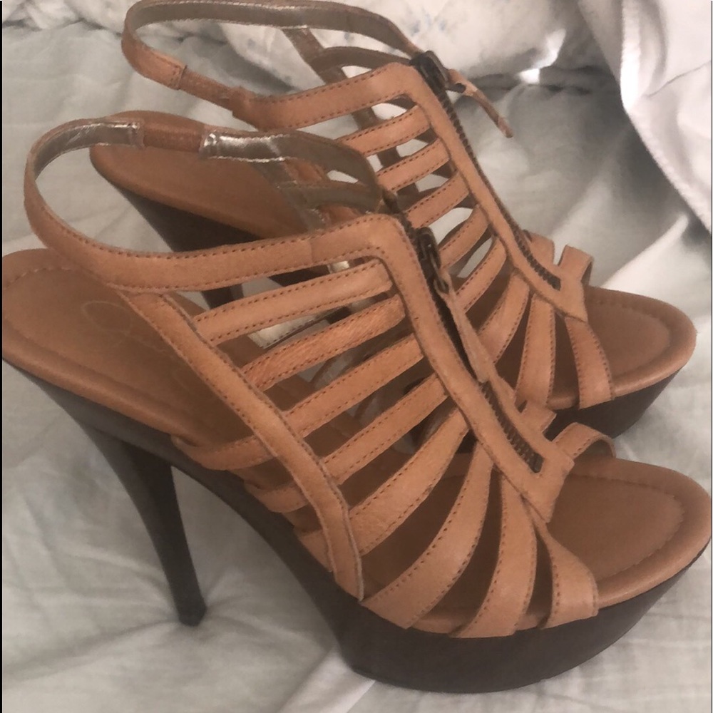 Jessica Simpson heels size 8